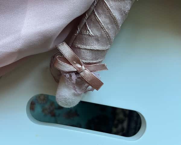 En docka, oförglömliga minnen.