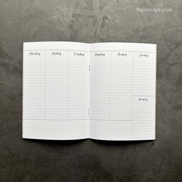 Odaterad veckokalender. Häftad Traveler's notebooks insert B6