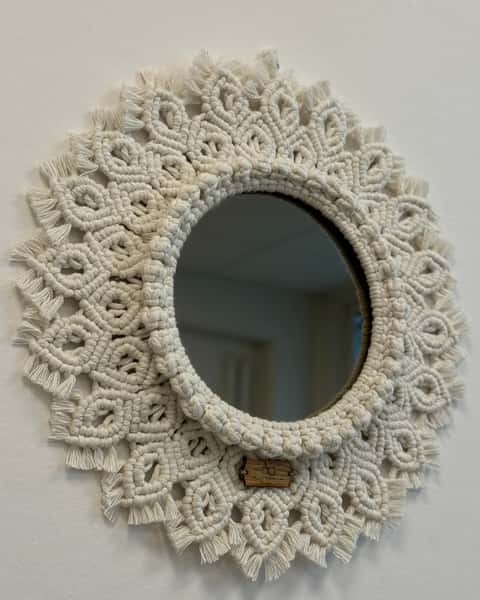 Makramé Boho-spegel – handgjord med rund design