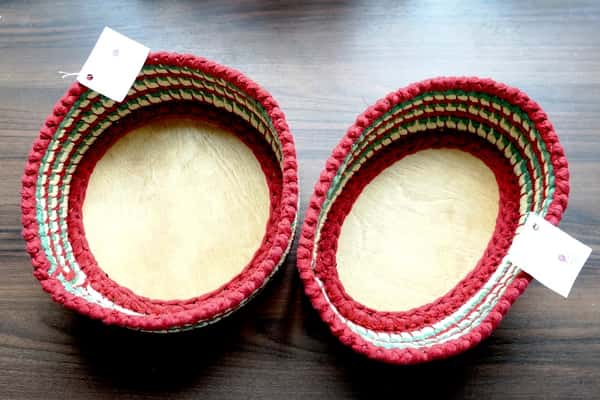 Själv virkade förvaringskorgar i set