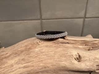 21 cm Tenntrådsarmband svart