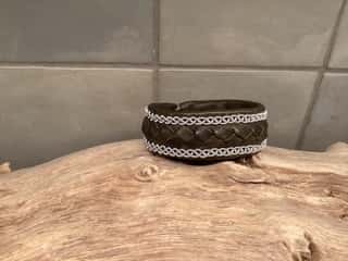 19 cm Tenntrådsarmband olivgrön