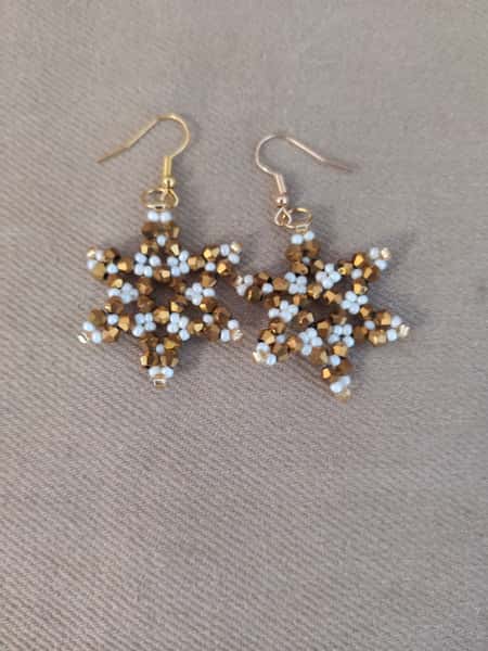 Snöflingsörhängen - Handgjorda pärlörhängen