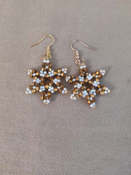 Snöflingsörhängen - Handgjorda pärlörhängen