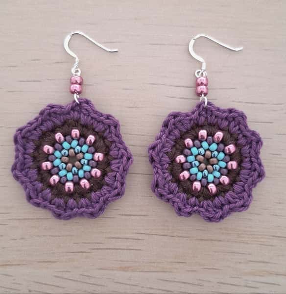 Set med torgvantar och örhängen