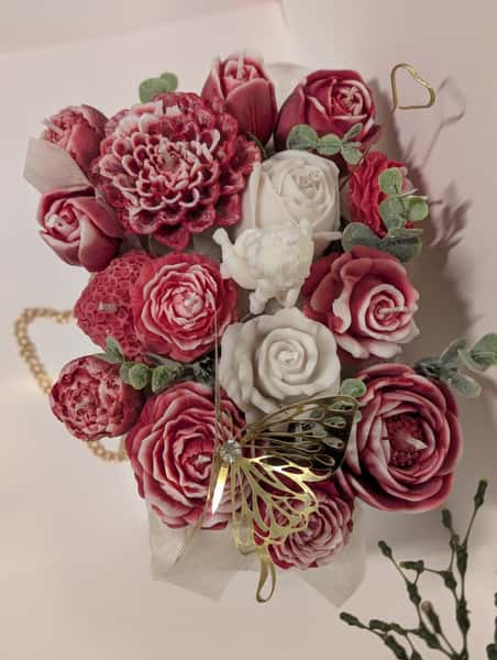 Blomsterarrangemang av sojavax ljus