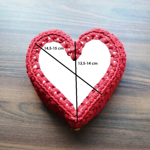 Virkad hjärta - mörkröd