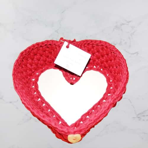 Virkad hjärta - mörkröd