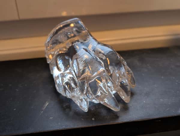 Dekorativ hund-/vargtass i epoxy resin