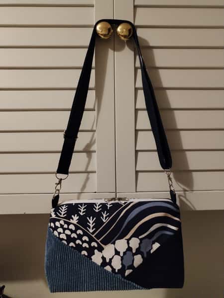 Väska Shoulder Bag blå med silverdetaljer