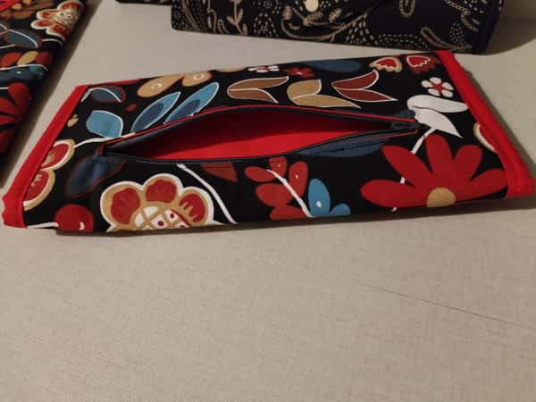 Väska för förvaring av stickor/virknålar röd/färgglad 🖤