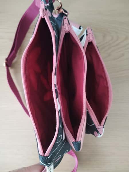 Väska HippBag/ShoulderBag Bältesväska/axelväska med rosa guld detaljer färgglada/rosa
