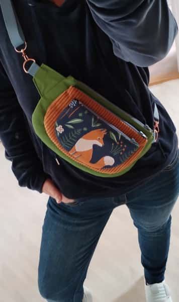 Väska HippBag/ShoulderBag Bältesväska/axelväska med rosa guld detaljer färgglada/grön/brun