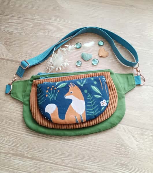 Väska HippBag/ShoulderBag Bältesväska/axelväska med rosa guld detaljer färgglada/grön/brun