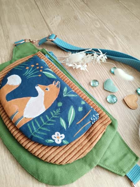 Väska HippBag/ShoulderBag Bältesväska/axelväska med rosa guld detaljer färgglada/grön/brun