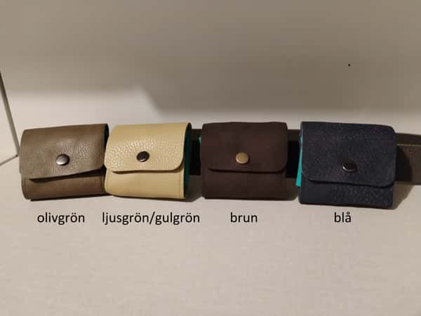 Bältesväska "Busch Bag" av läder och tyg ölika färg