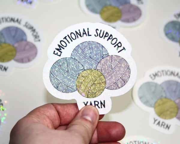 Klistermärke: Emotional support yarn