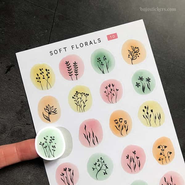 Stickers – Silhuetter av växter och blommor på akvarellcirklar i milda färger