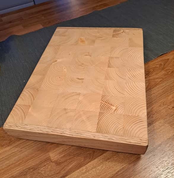 Skärbräda I ändträ