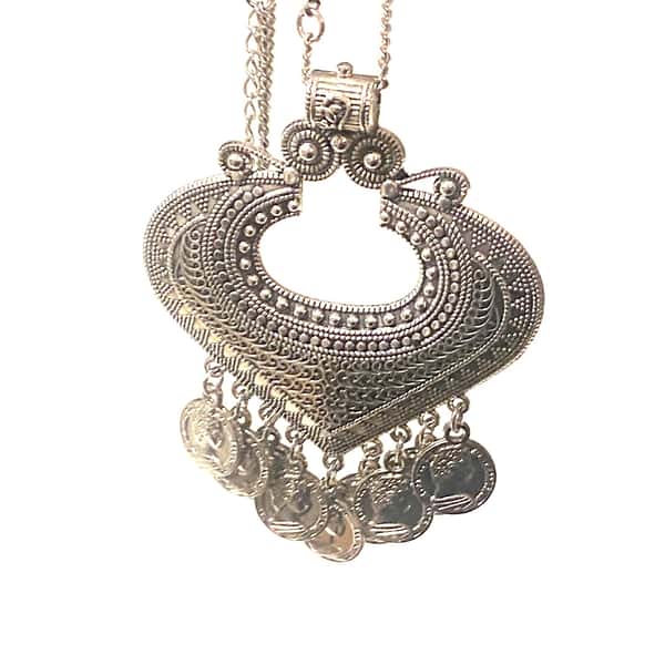 Halsband med stor mönstrad länk