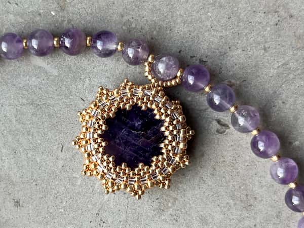Ametist halsband