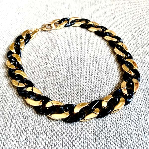 Chunky curb halsband