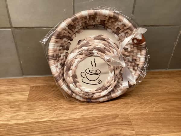 Korg med 4 underlägg