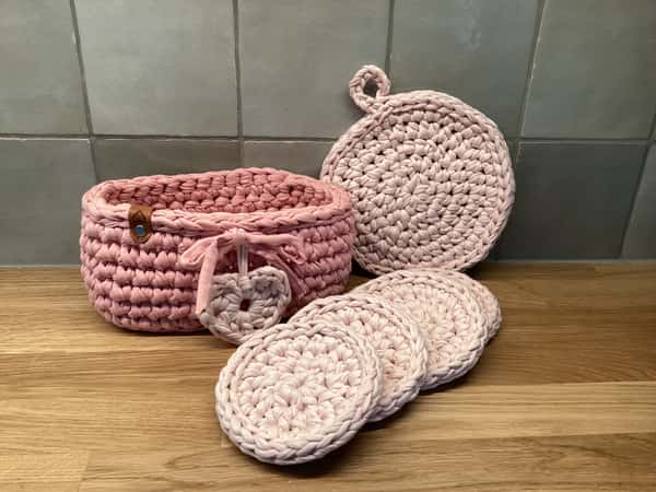 Oval korg med 5 underlägg