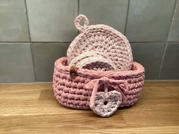 Oval korg med 5 underlägg