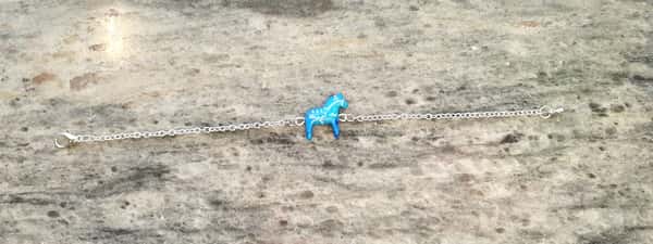 Dalahäst armband i polymerlera och rostfritt stål