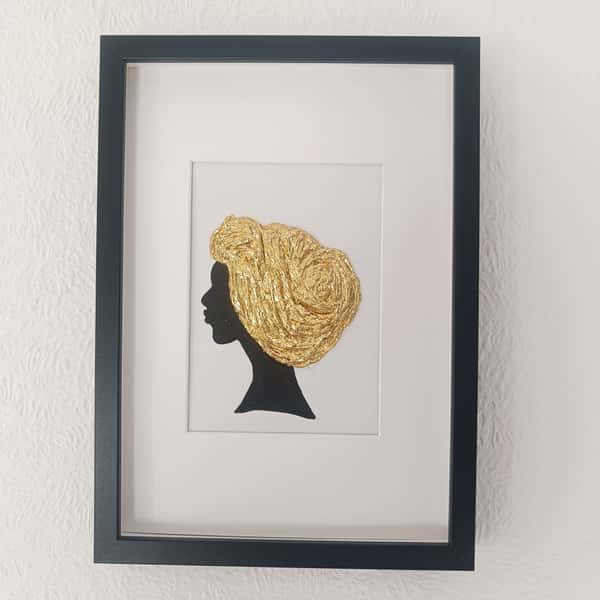 "My African Lady" – Handgjord Mixed Media-tavla i Svart Ram