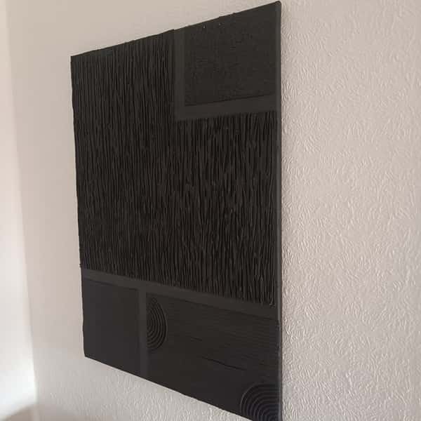 Silent Box – Gränslös Struktur i Matt Svart (50x70 cm)