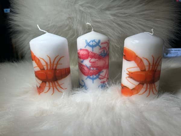 Ljus med handgjord hummer dekoration