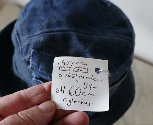 Buckethatt, fiskehatt, sydd av återbrukade blå jeans.