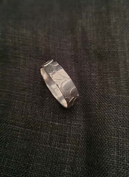 Mönstrad silverring justerbar