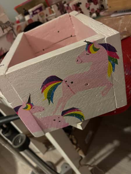🦄 Handgjord förvaringslåda i spillvirke – Unicorn dröm