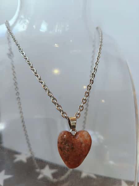 handgjord sten halsband