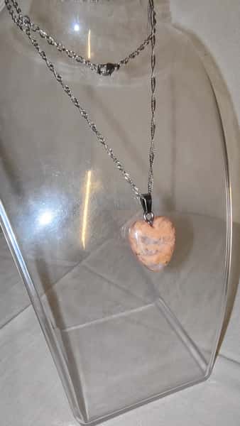 Hjärta halsband i sten