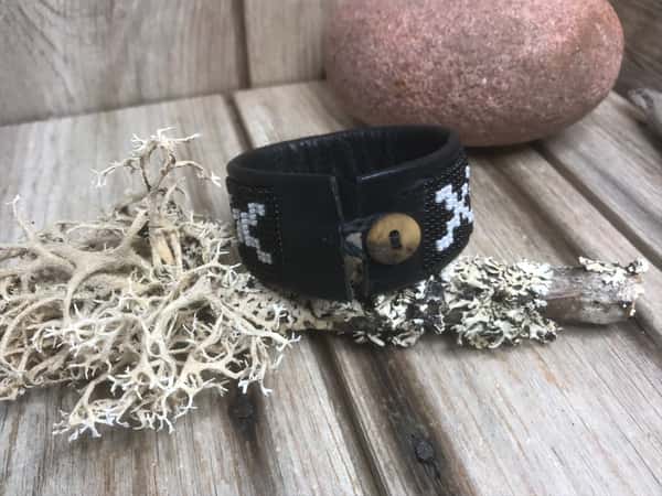 Armband SKINN o PÄRLOR 1