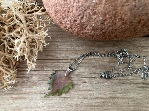 Halsband PALETTBLAD 5