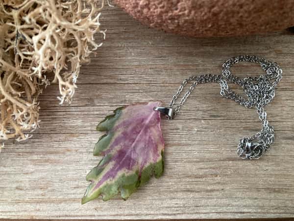 Halsband PALETTBLAD 2